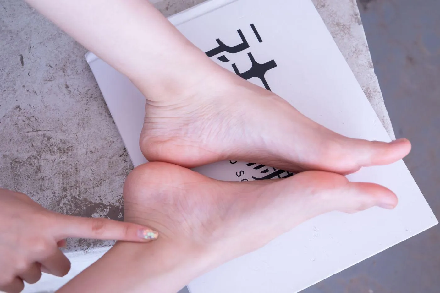 [BoBoSocks袜啵啵]NO.002 稚予-校服、贝壳头、白棉袜、裸足 [139P]插图
